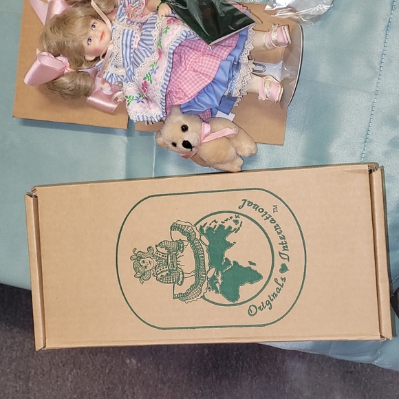 Little miss international originals- marrett Doll new with box - Picture 2 of 6